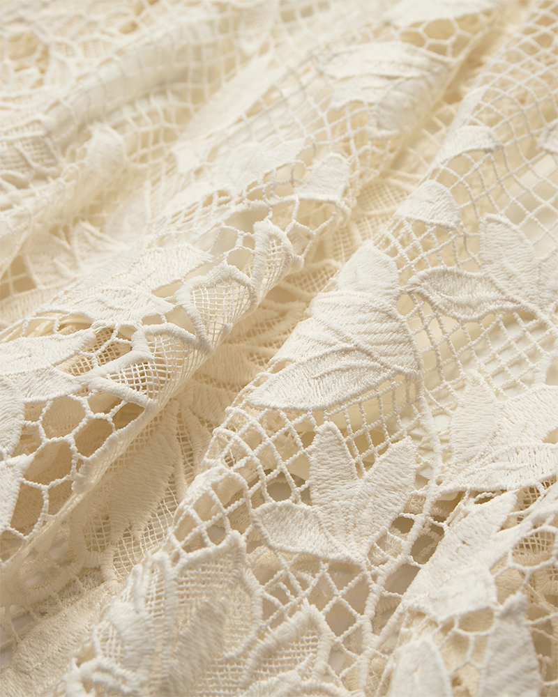 CMLARAH - SKIRT WITH ALLOVER LACE IN OFF-WHITE