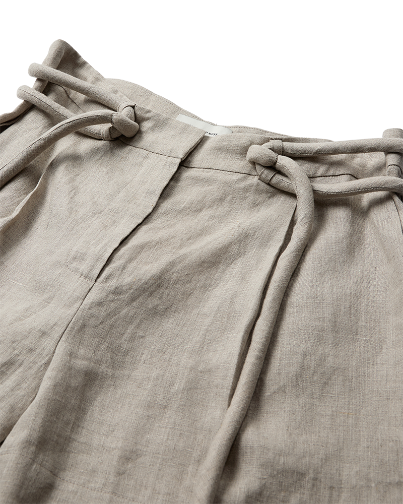 Cmnatuli - linnen shorts met trekkoorddetails in beige