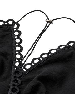 CMASLEAH-Top met snit-en-sew kant in zwart