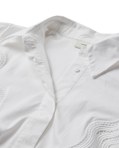 Cmshirley-Shirt-jurk met geknipte kant in het wit in het wit