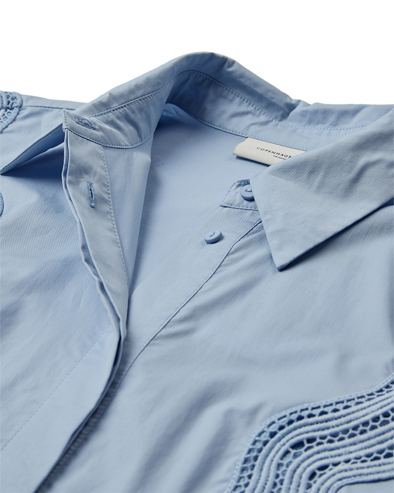 Cmshirley-Shirt-jurk met knip-en-sew kant in blauw