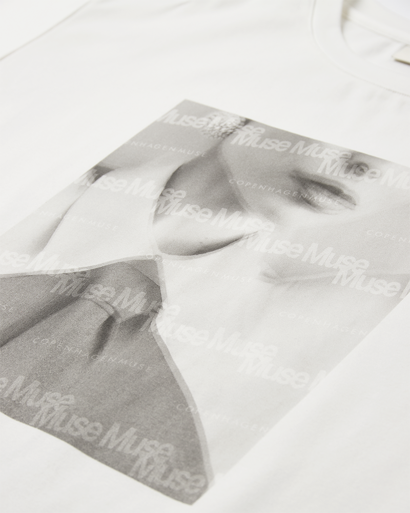 CMMUSE - T-SHIRT WITH PRINT IN OFF-WHITE