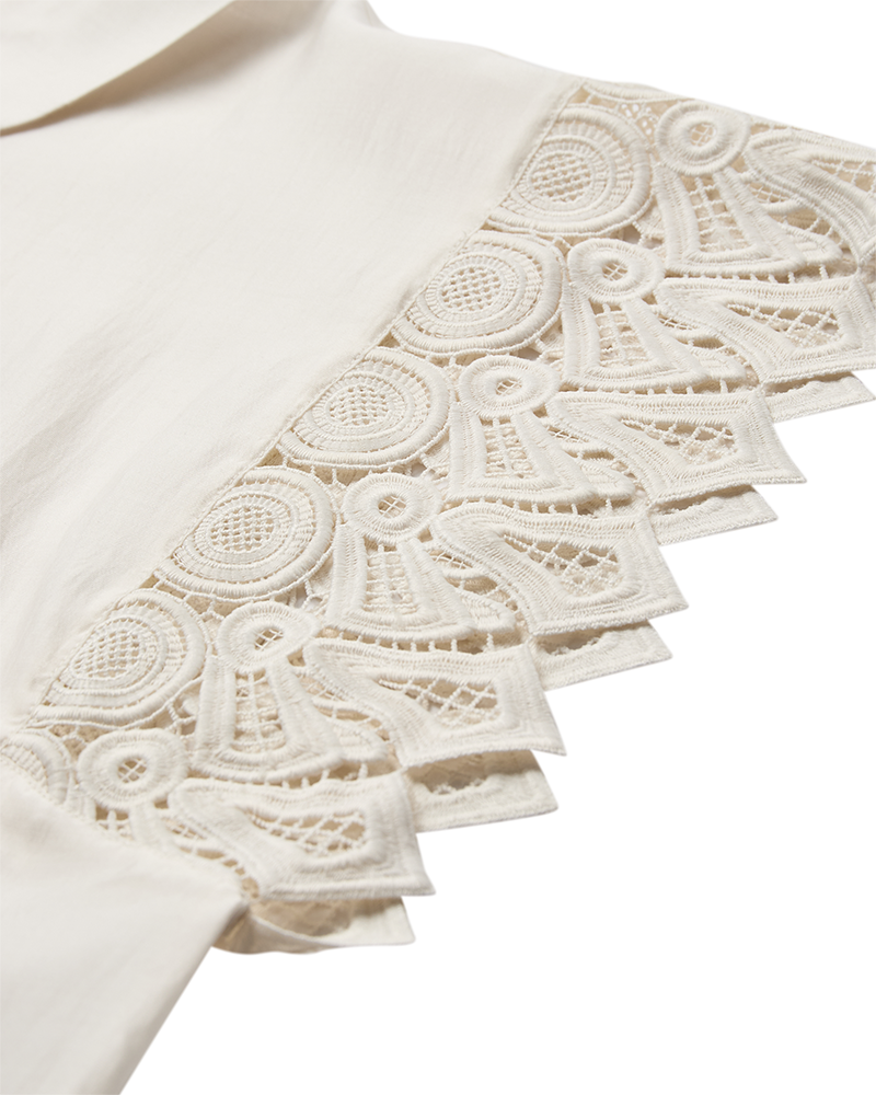 CMMOLLY - SHIRT WITH CUT-AND-SEW LACE IN OFF-WHITE