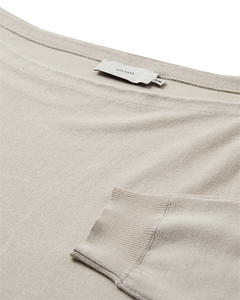 Cmveran - Off -shoulder pullover in beige