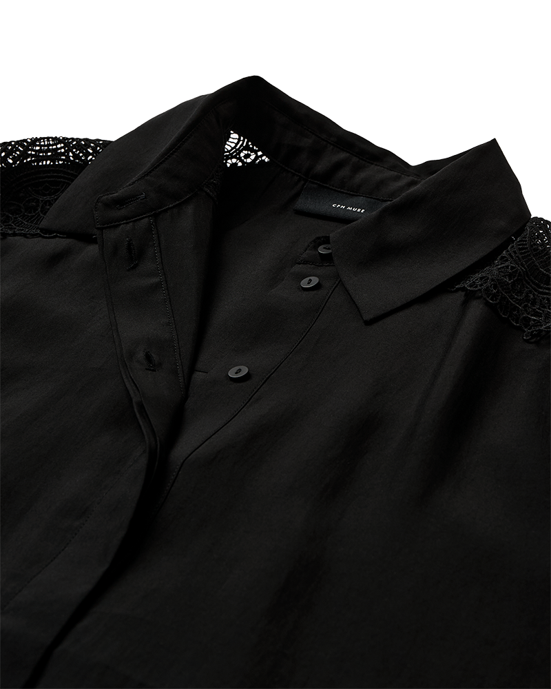 CMMOLLY - SHIRT WITH CUT-AND-SEW LACE IN BLACK