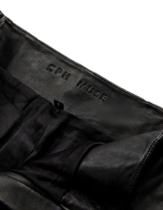 CMROYAL - LEATHER SHORTS IN BLACK